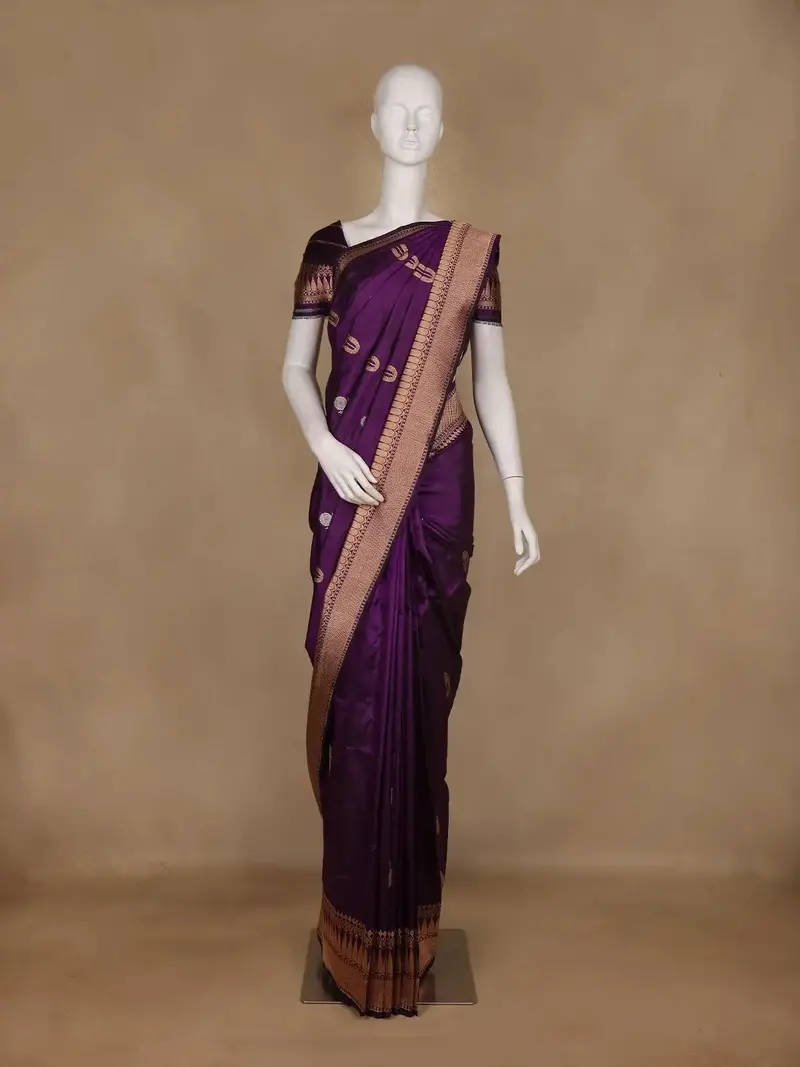 Purple Floral Motif Woven Banarasi Silk Saree 1