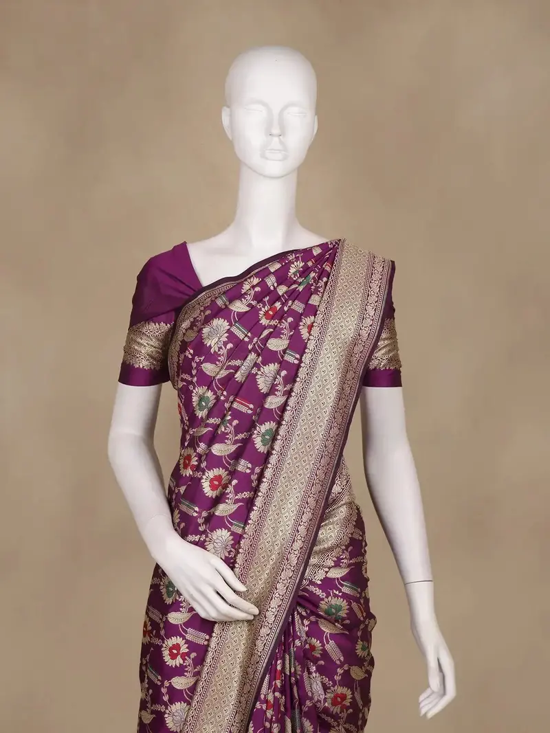 Purple Floral Woven Banarasi Silk Saree With Zari Border 2