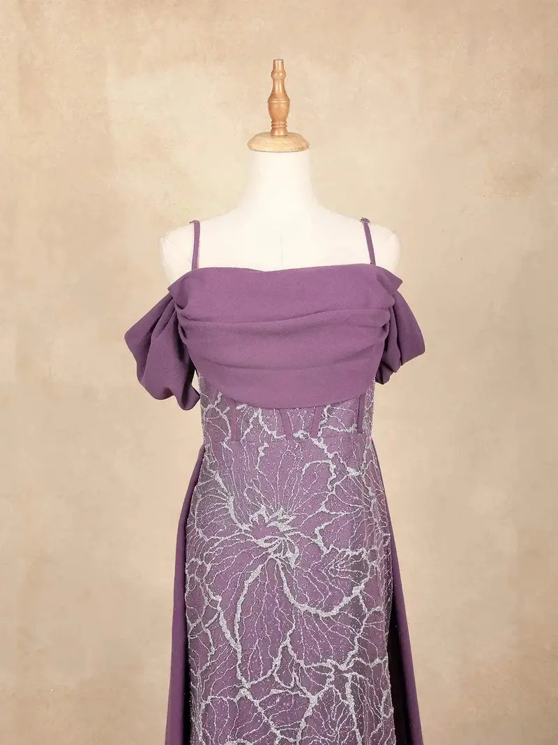 Purple Net With Glitter Powder Pasting And Off Shoulder Sleeve Gown 1