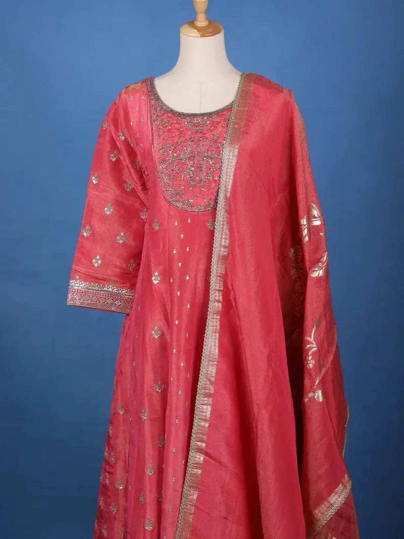Queen Pink Floral Design Silk Palazzo Suit 2