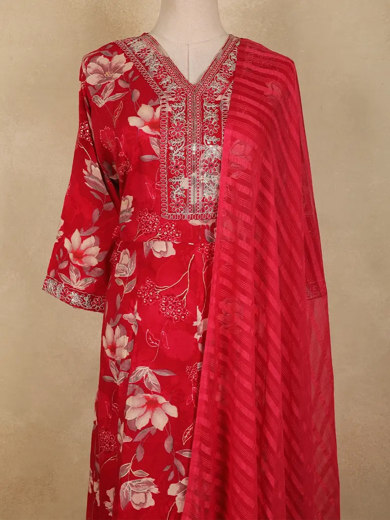 Queen Pink Floral Embroidered Design Cotton Straight Cut Salwar Suit With Dupatta 2