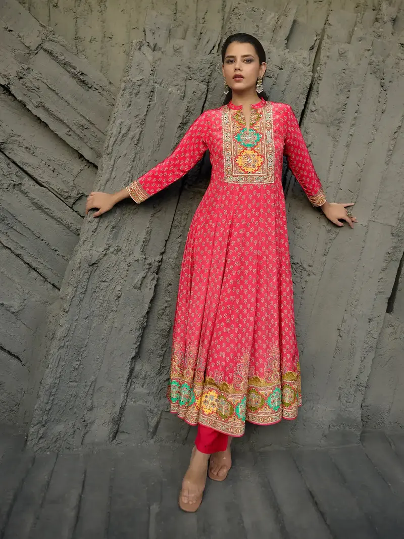 Queen Pink Floral Printed Synthetic Salwar Suit 1