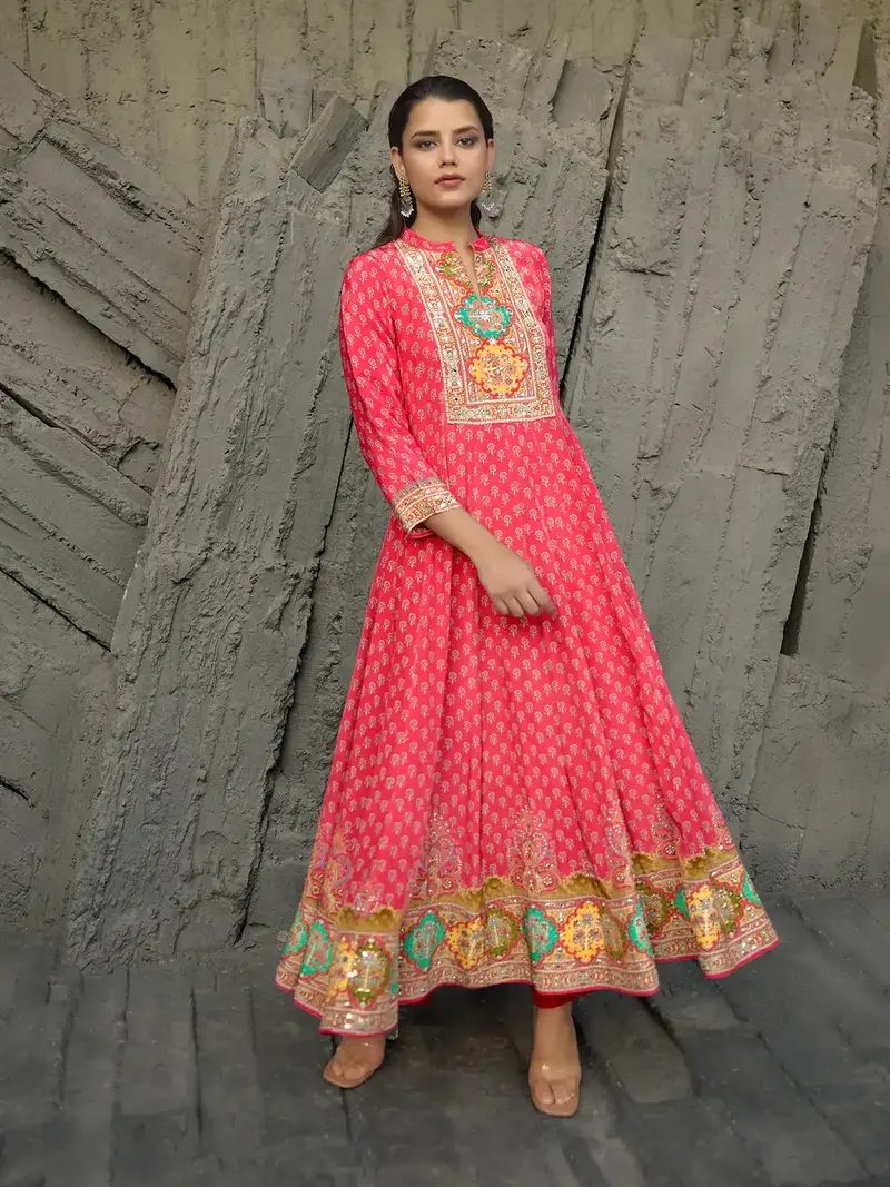 Queen Pink Floral Printed Synthetic Salwar Suit 4