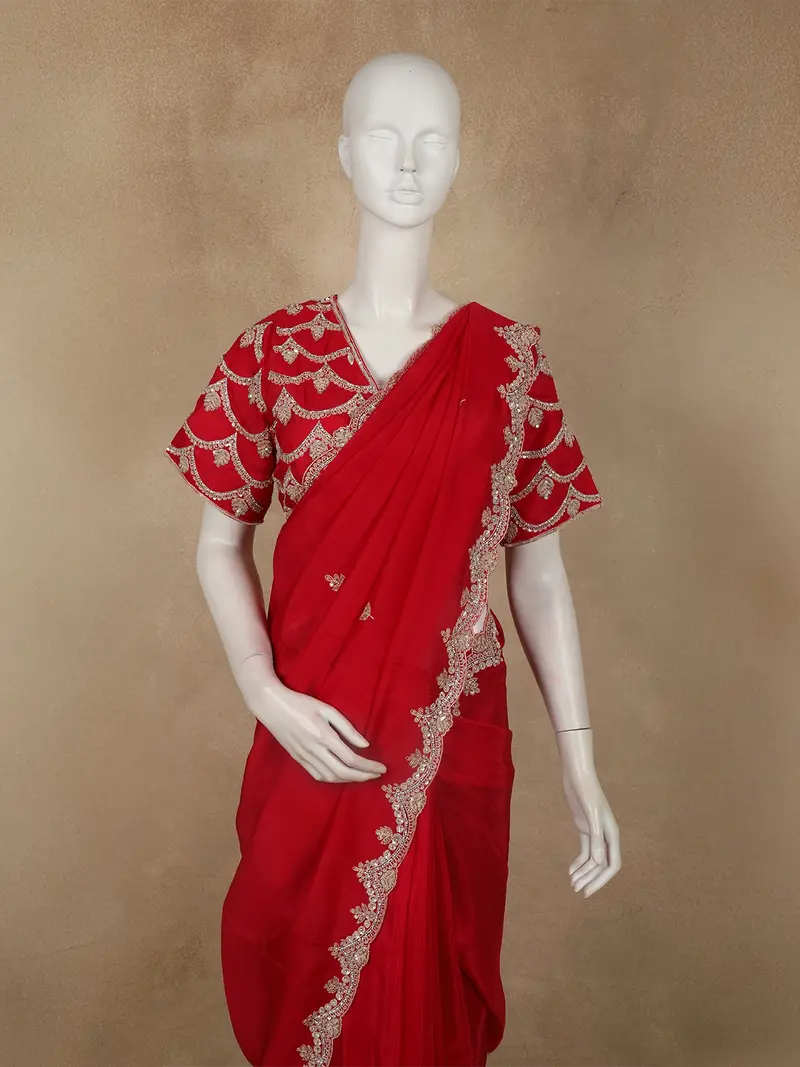 Queen Pink Floral Sequins And Beads Embroidered Design Organza Designer Saree With Designer Blouse 2