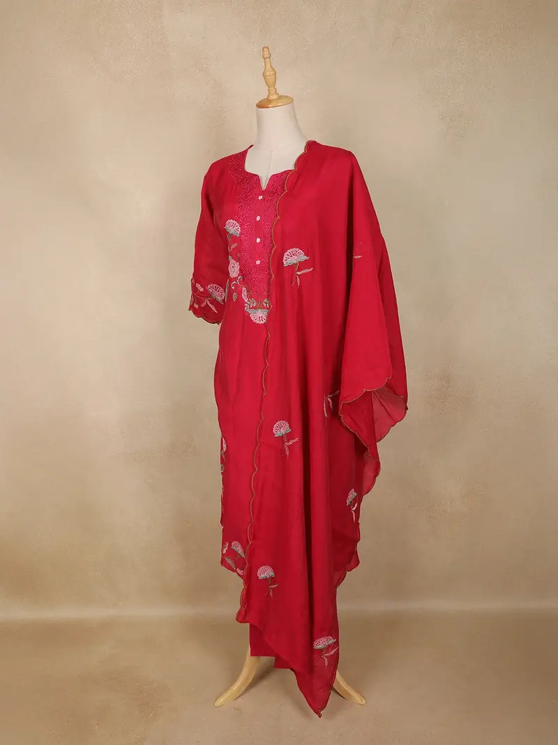 Queen Pink Floral Thread Embroidered Cotton Salwar Suit With Dupatta 3