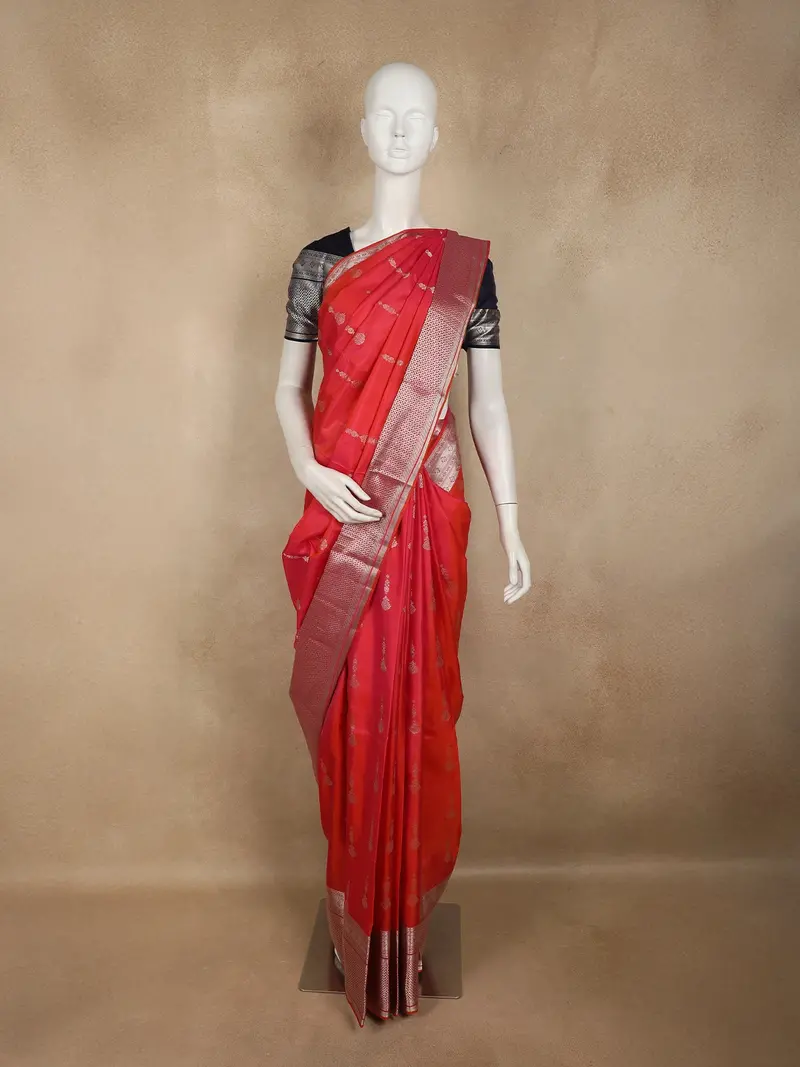 Queen Pink Floral Woven Design Kanchipuram Silk Saree With Contrast Zari Border 1