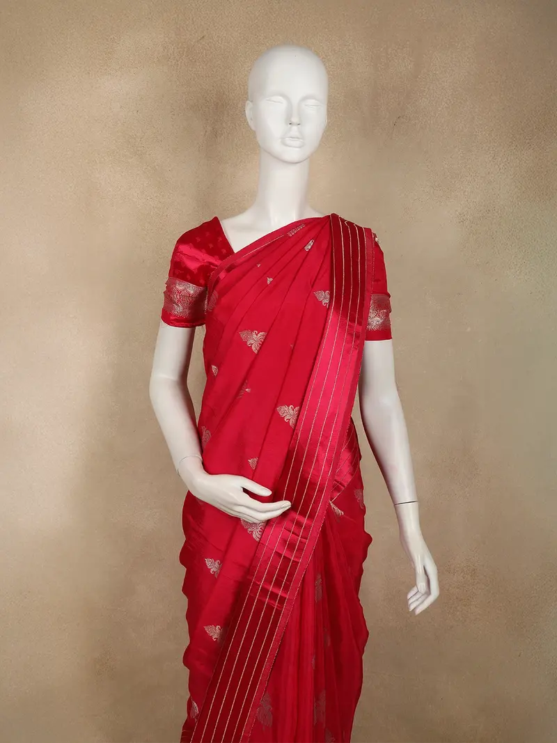 Queen Pink Floral Zari Woven Design Pure Banarasi Silk Saree With Designer Border 2