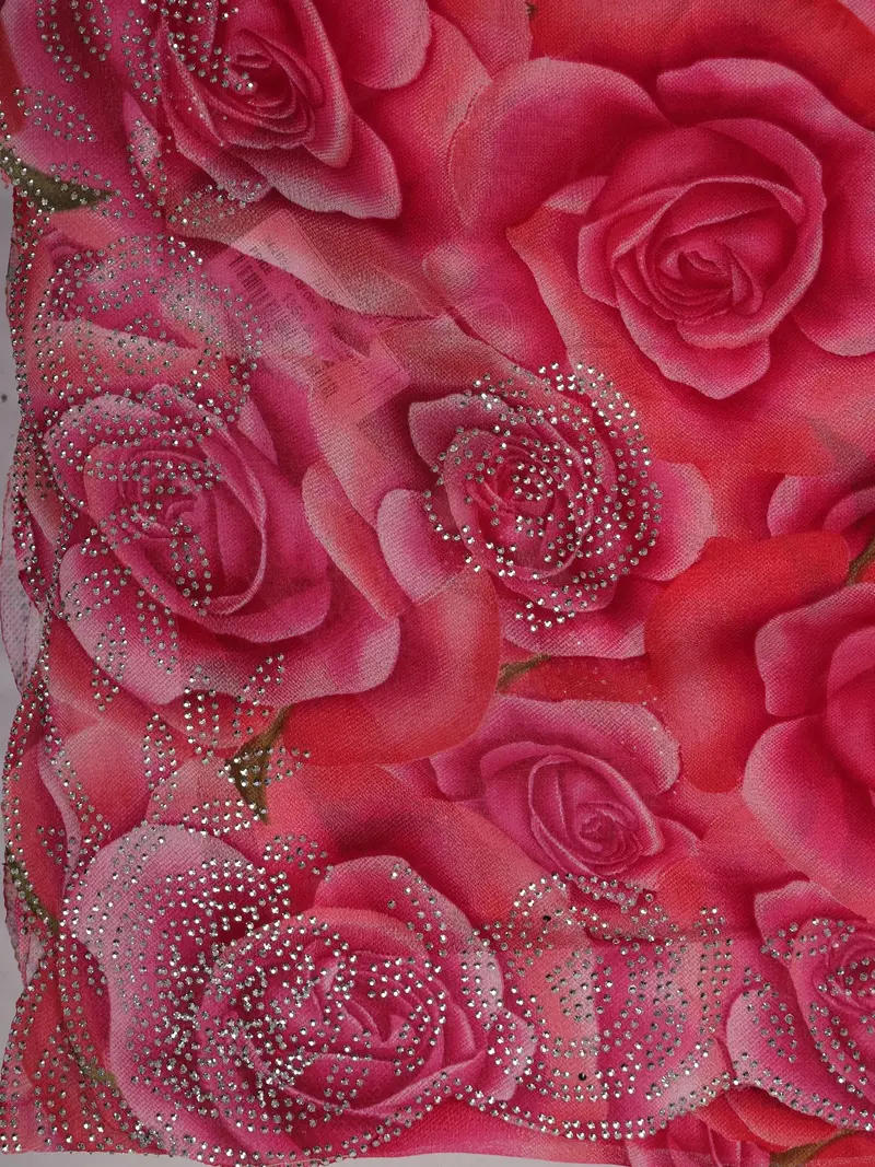 Queen Pink Rose Floral Printed Chiffon Saree With Stone Embellished Scallop Border 2