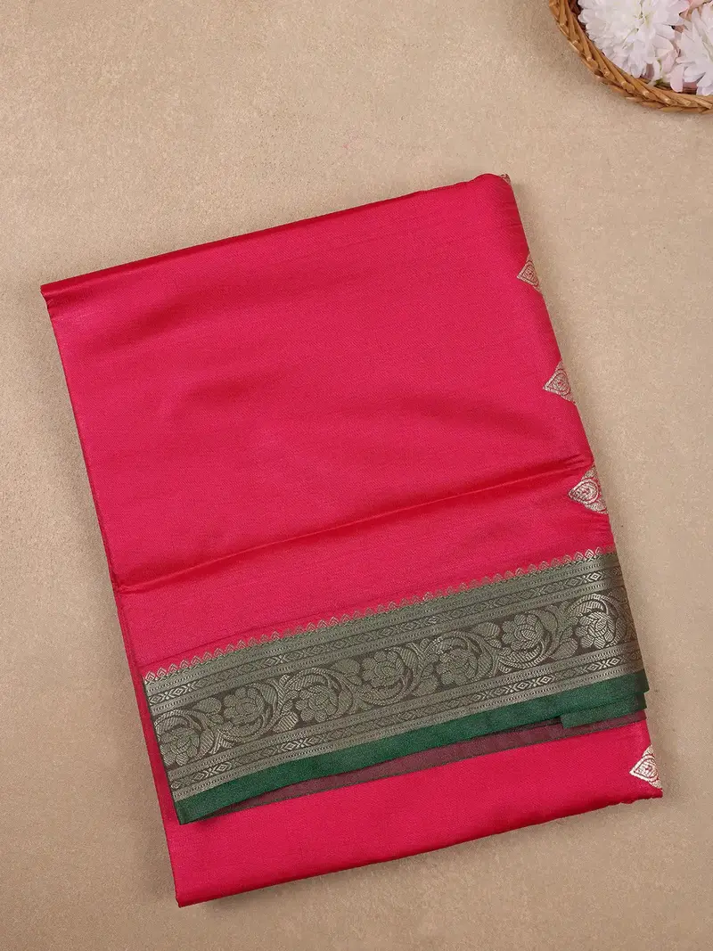 Queen Pink Solid Designed Woven Banarasi Silk Saree 1