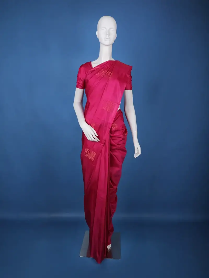 Rani Pink Geometric Design Gold Zari Woven Soft Silk Saree 1