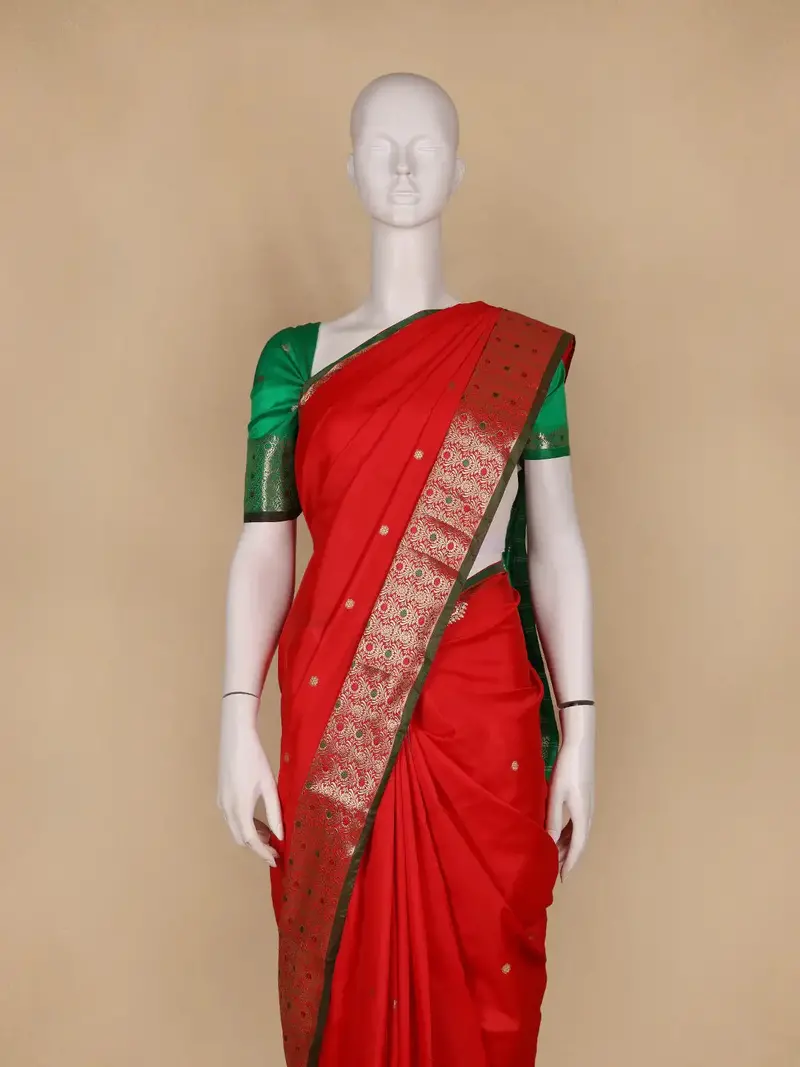 Red Butta Design Zari Weaving Soft Silk Saree 2