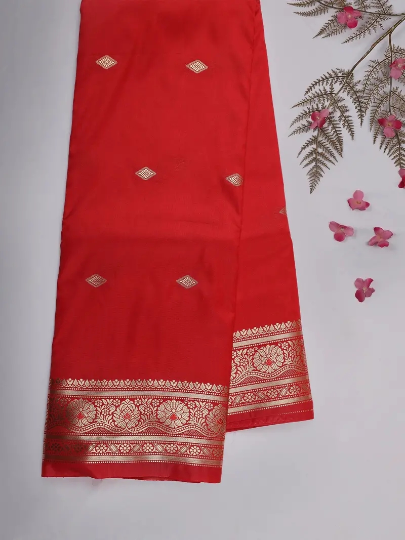 Red Butta Woven Soft Silk Saree With Zari Border 2
