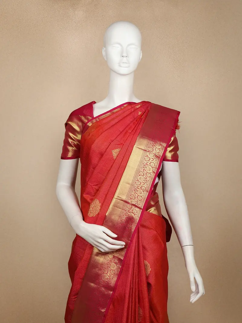 Red Checks Woven Pure Kanchipuram Silk Saree With Rich Zari Border 2