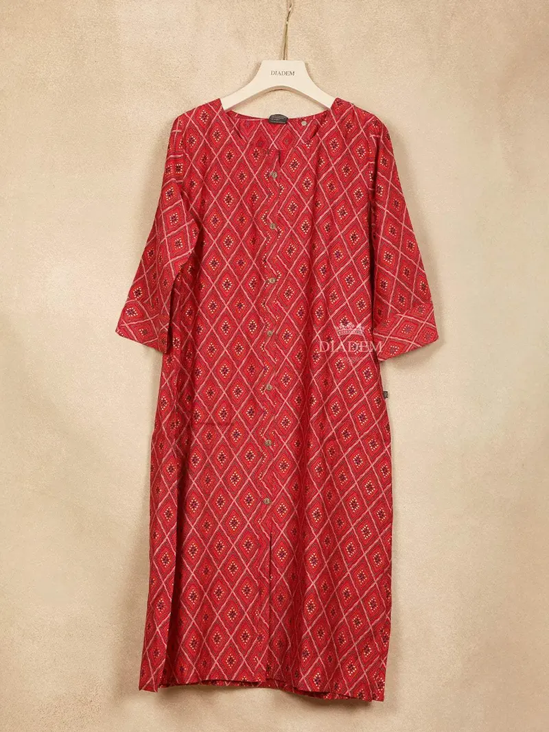 Red Cotton Straight Cut Salwar Suit For Women Adorned With Floral Prints 2