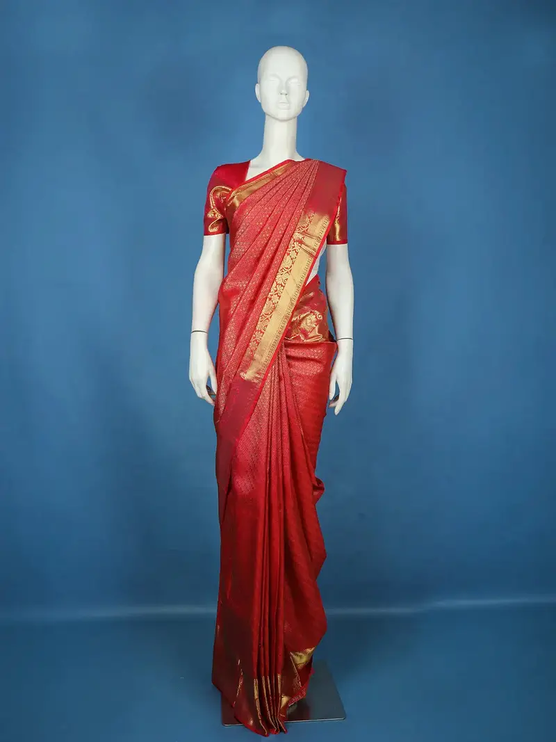 Red Diamond Butta Woven Pure Kanchipuram Silk Saree With Golden Zari Border 1