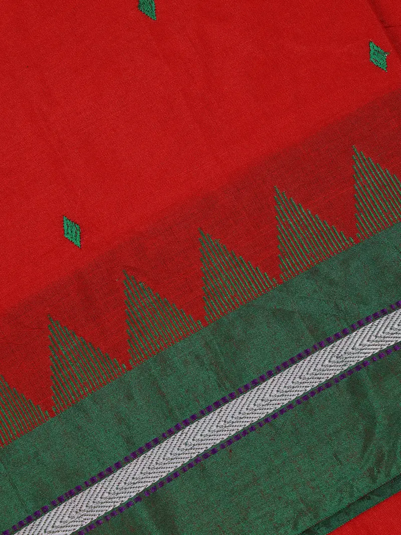 Red Diamond Motif Woven Cotton Saree With Contrast Green Temple Border 2