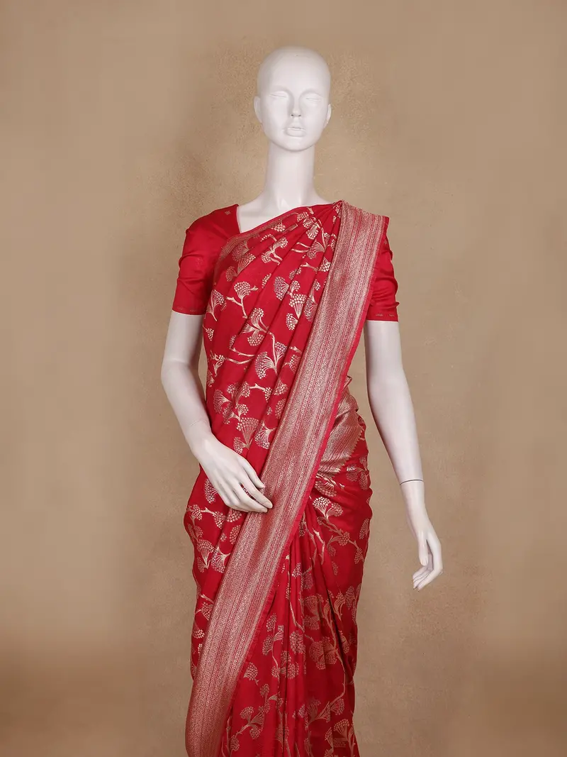 Red Floral Design Banarasi Saree 2