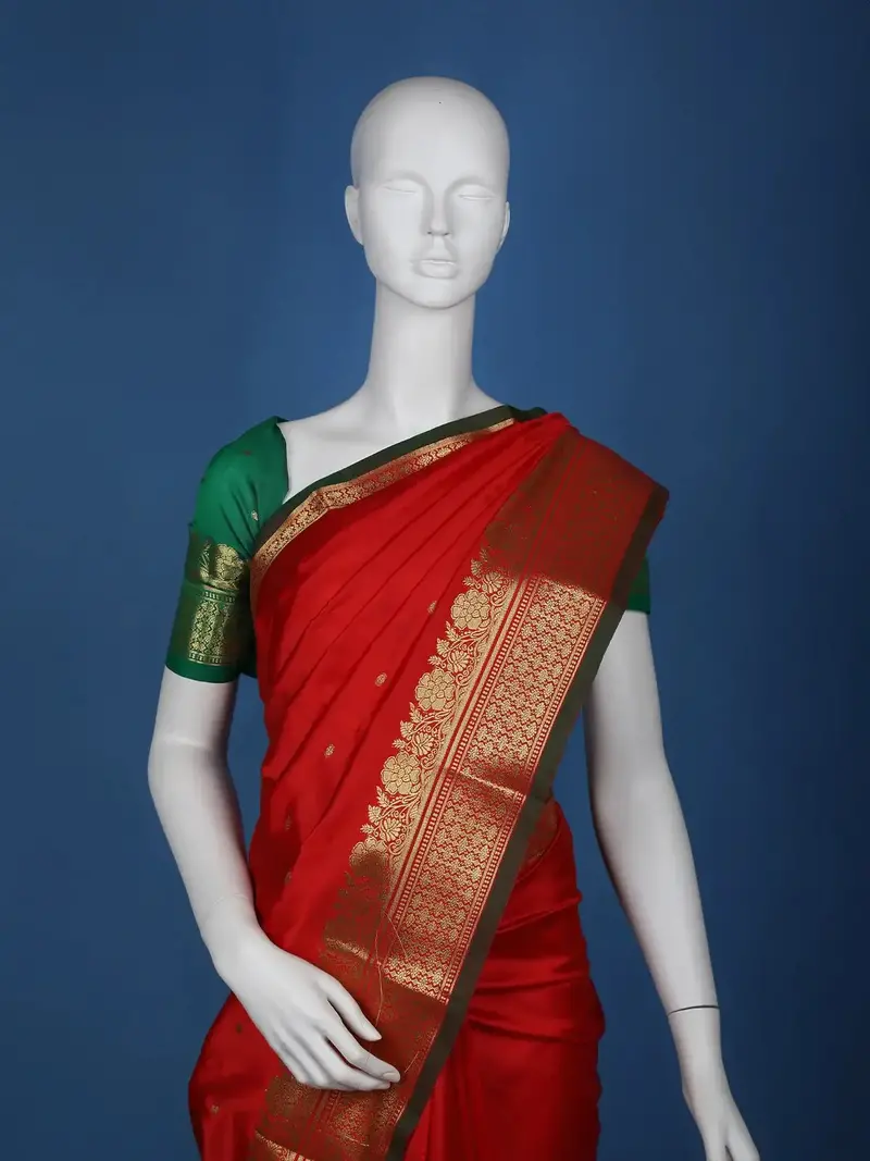 Red Floral Designed Soft Silk Saree 2