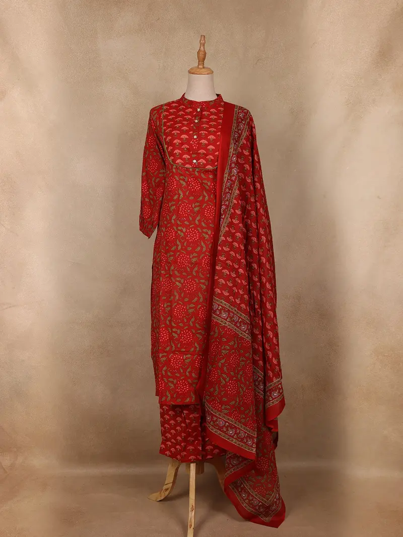 Red Floral Printed Cotton Salwar Suit With Dupatta 1