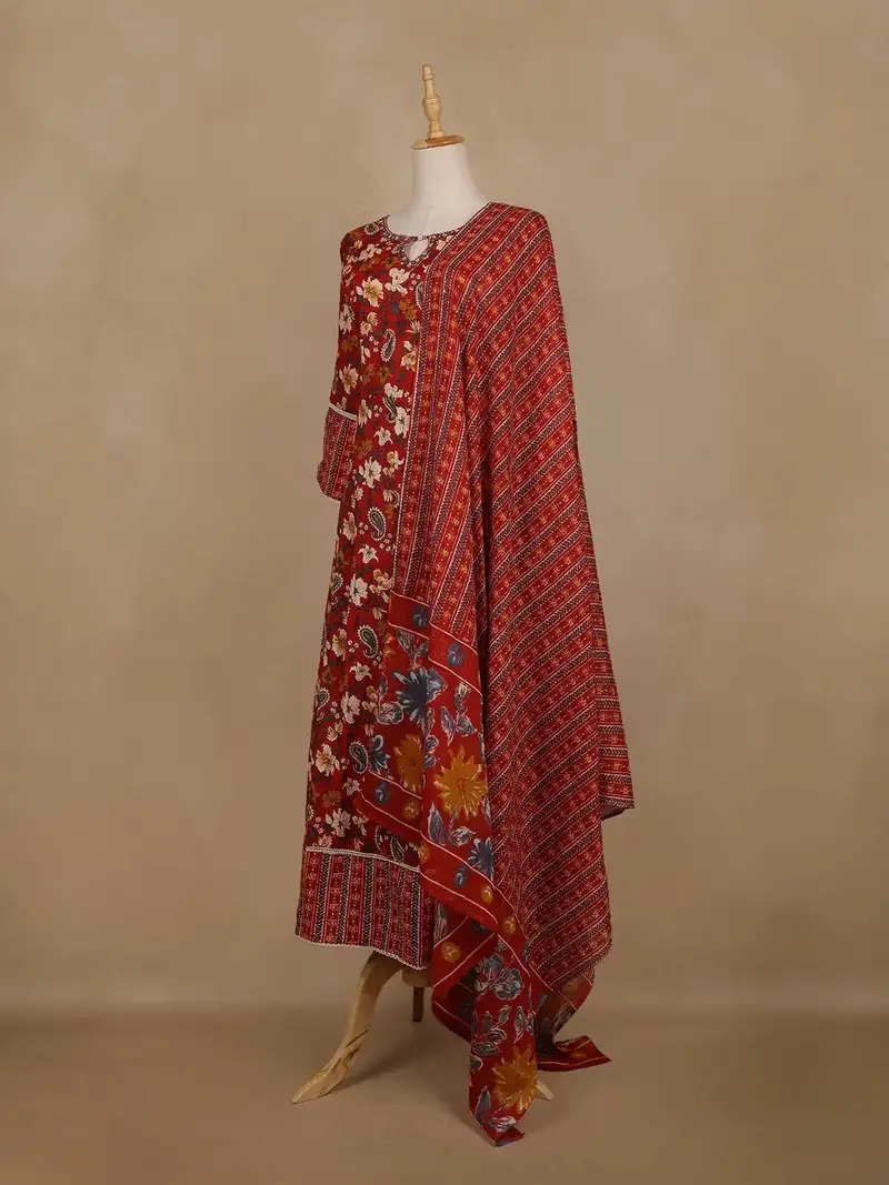 Red Floral Printed Cotton Salwar Suit With Dupatta 3