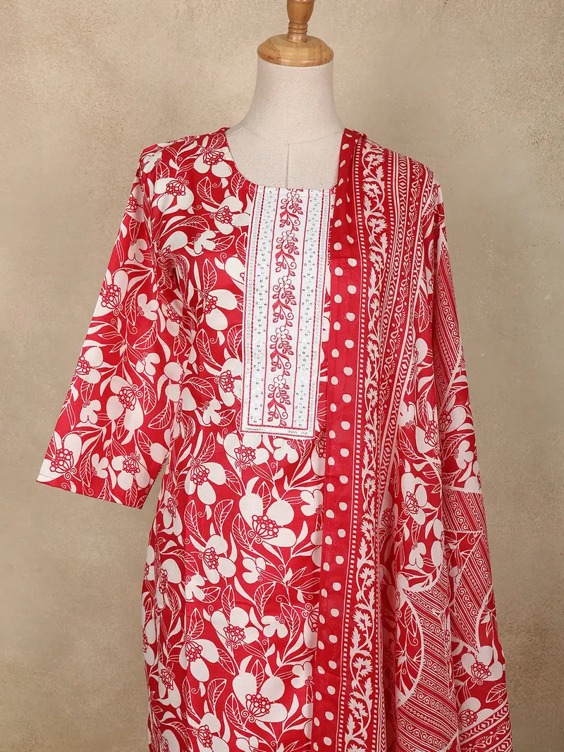 Red Floral Printed Cotton Salwar Suit With Printed Dupatta 2
