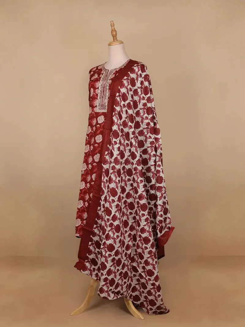 Red Floral Prints Cotton Straight Cut Salwar Suit 3