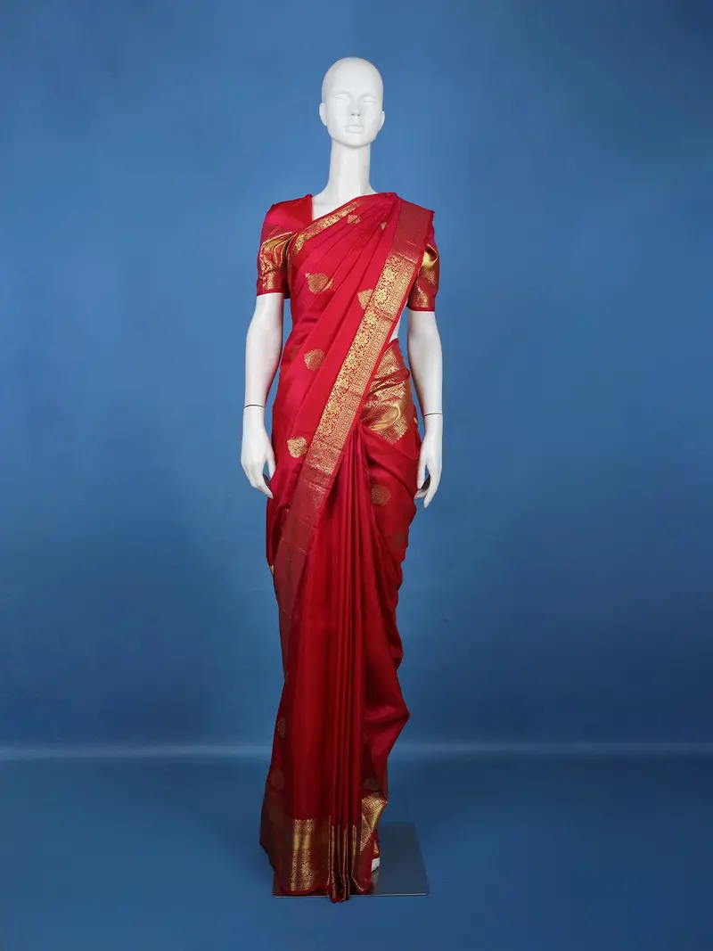 Red Floral Woven Kanchipuram Silk Saree 1