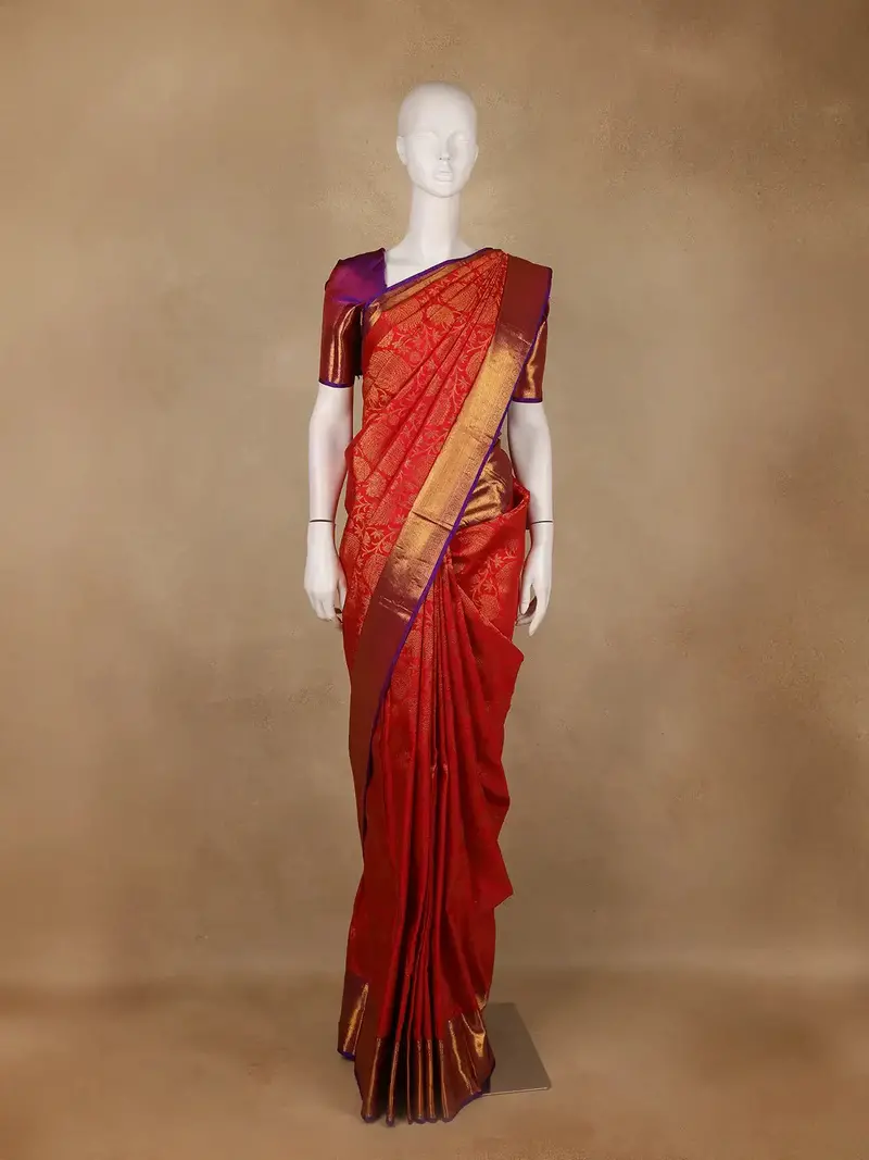 Red Floral Woven Pure Kanchipuram Silk Saree 1