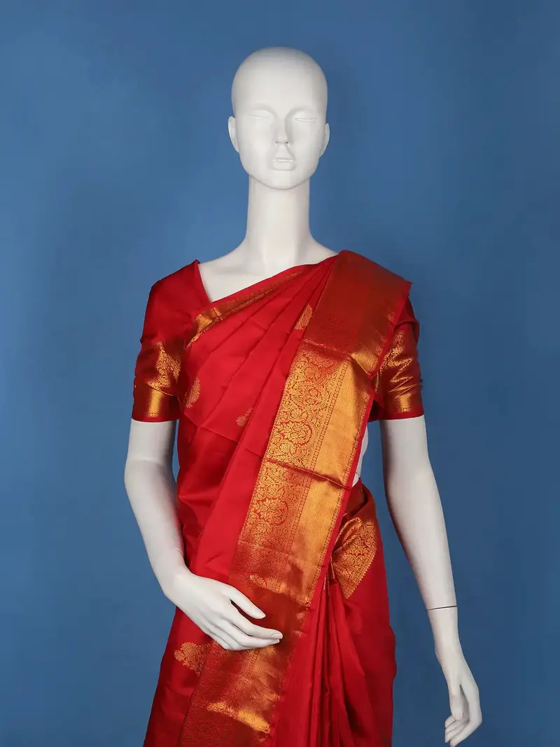 Red Floral Woven Pure Kanchipuram Silk Saree With Zari Border 2