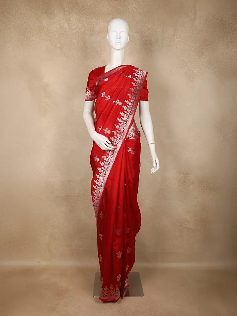 Red Floral Zari Woven Design Pure Banarasi Saree With Silver Zari Border 1