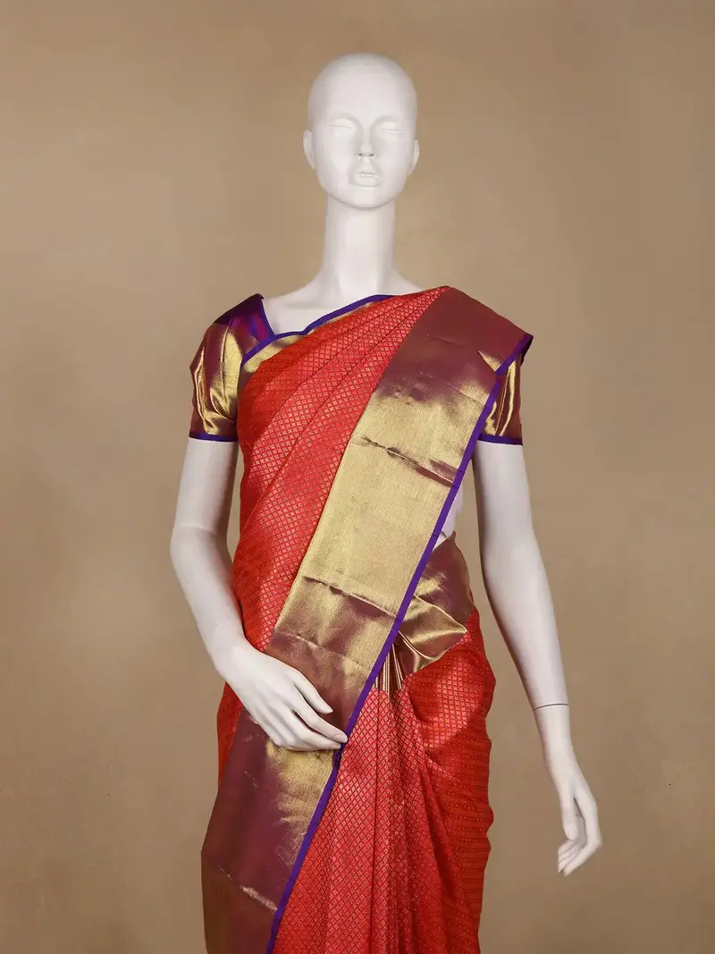 Red Geometric Diamond Woven Design Pure Kanchipuram Silk Saree 2