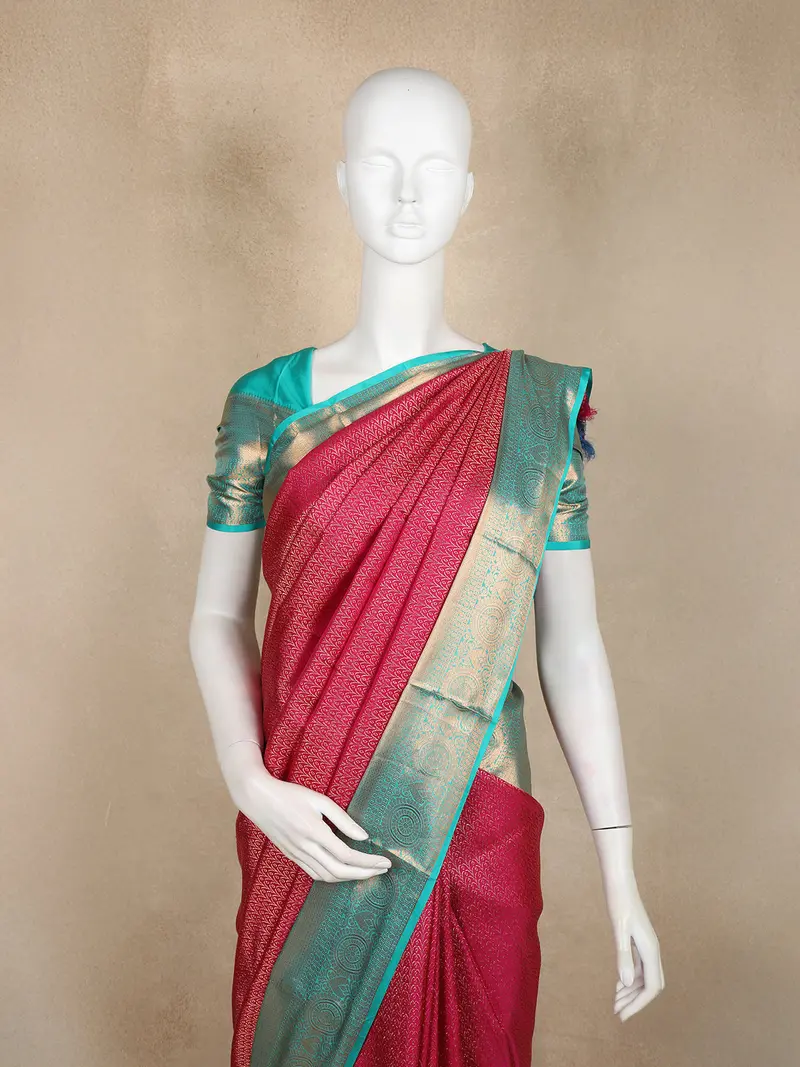 Red Pure Kanchipuram Bridal Silk Saree With Floral Design On The Body With Contrast Zari Border 2