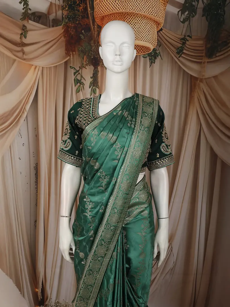 Rich Emerald Green Floral Vine Zari Woven Design Semi Banarasi Silk Saree With Designer Blouse 2