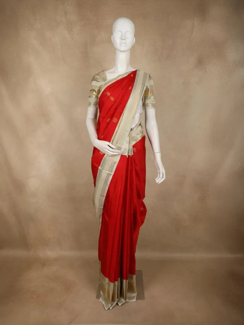 Rich Vermilion Red Butta Woven Design Pure Kanchipuram Silk Saree With Contrast  Zari Border 1