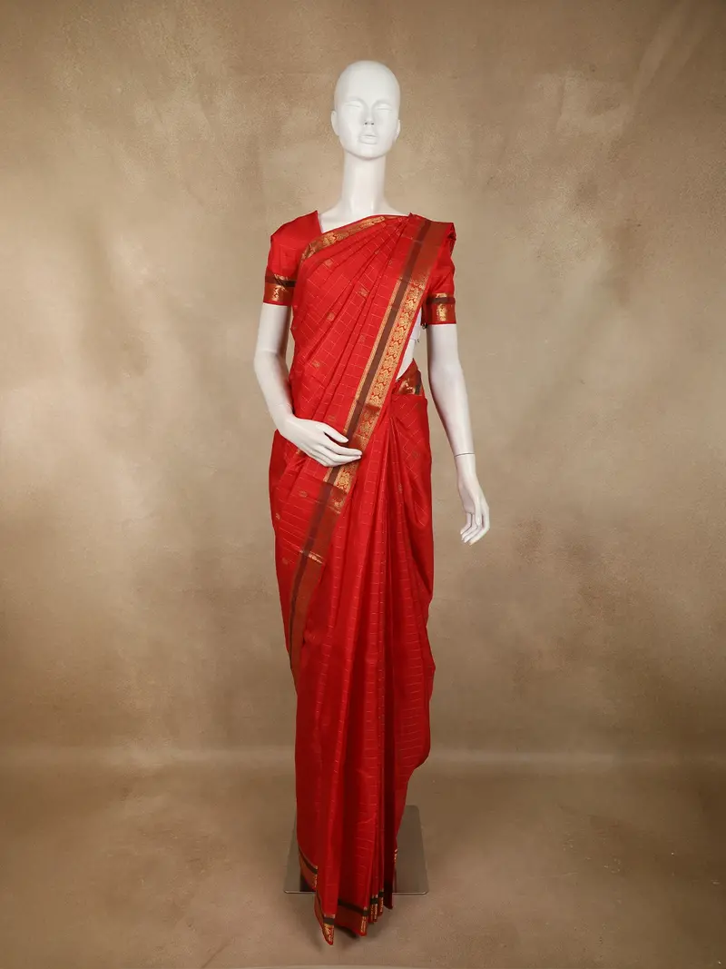 Rich Vermilion Red Checked Zari Woven Design Pure Kanchipuram Silk Saree 1