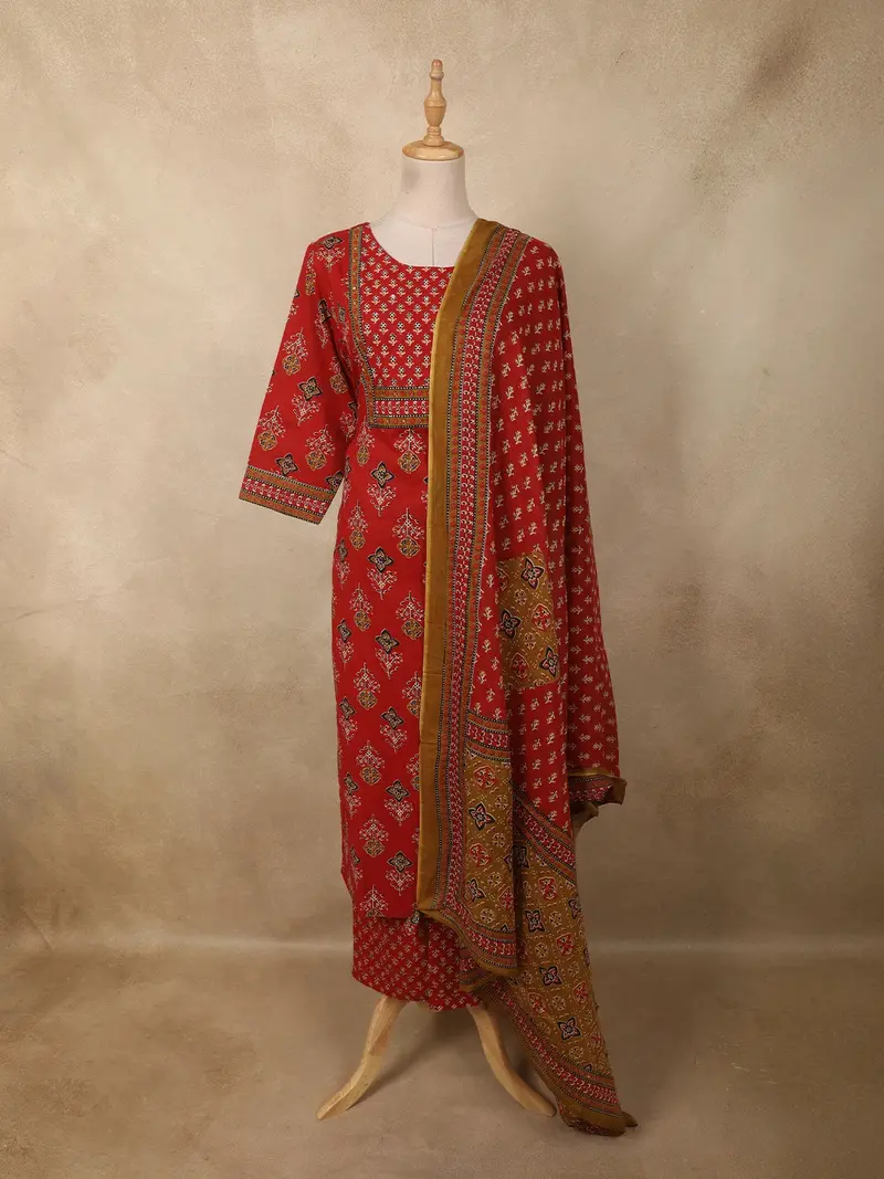 Rich Vermilion Red Floral Printed Design Cotton Straight Cut Salwar Suit With Dupatta 1