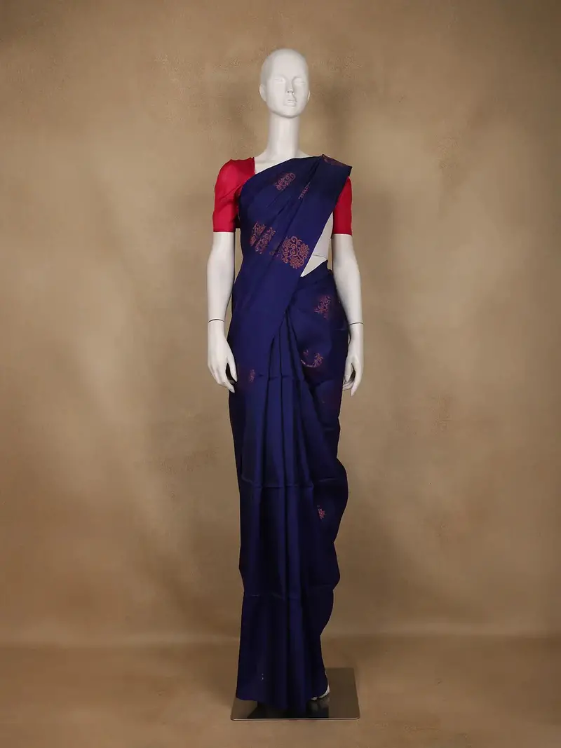 Royal Blue Floral Motif Woven Pure Kanchipuram Silk Saree 1