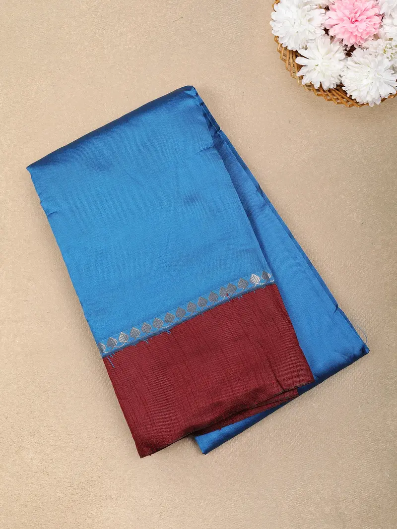 Royal Blue Solid Design Soft Silk Fancy Wear Saree With Contrast Border 1