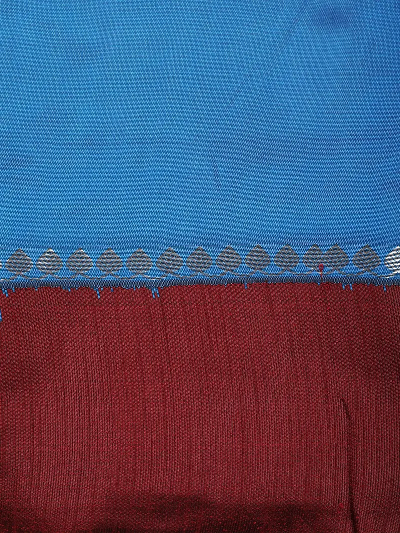 Royal Blue Solid Design Soft Silk Fancy Wear Saree With Contrast Border 2
