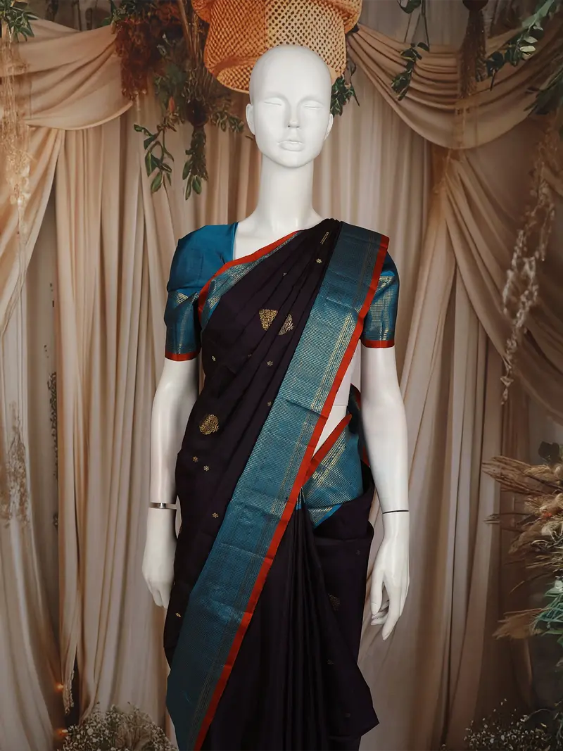 Royal Deep Purple Butta Zari Woven Design Pure Kanchipuram Silk Saree With Contrast Border 2