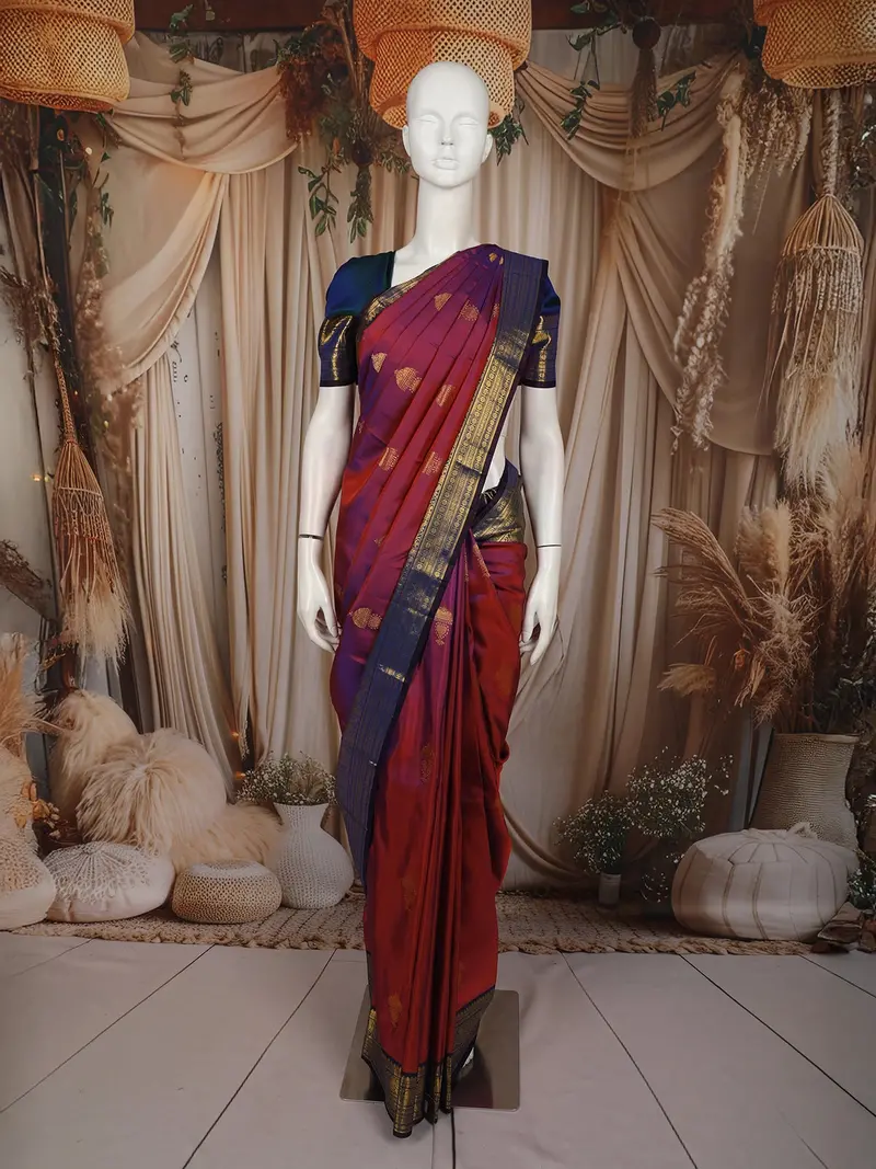 Royal Dual Tone Maroon Blue Butta Zari Woven Design Pure Kanchipuram Silk Saree With Contrast Border 1