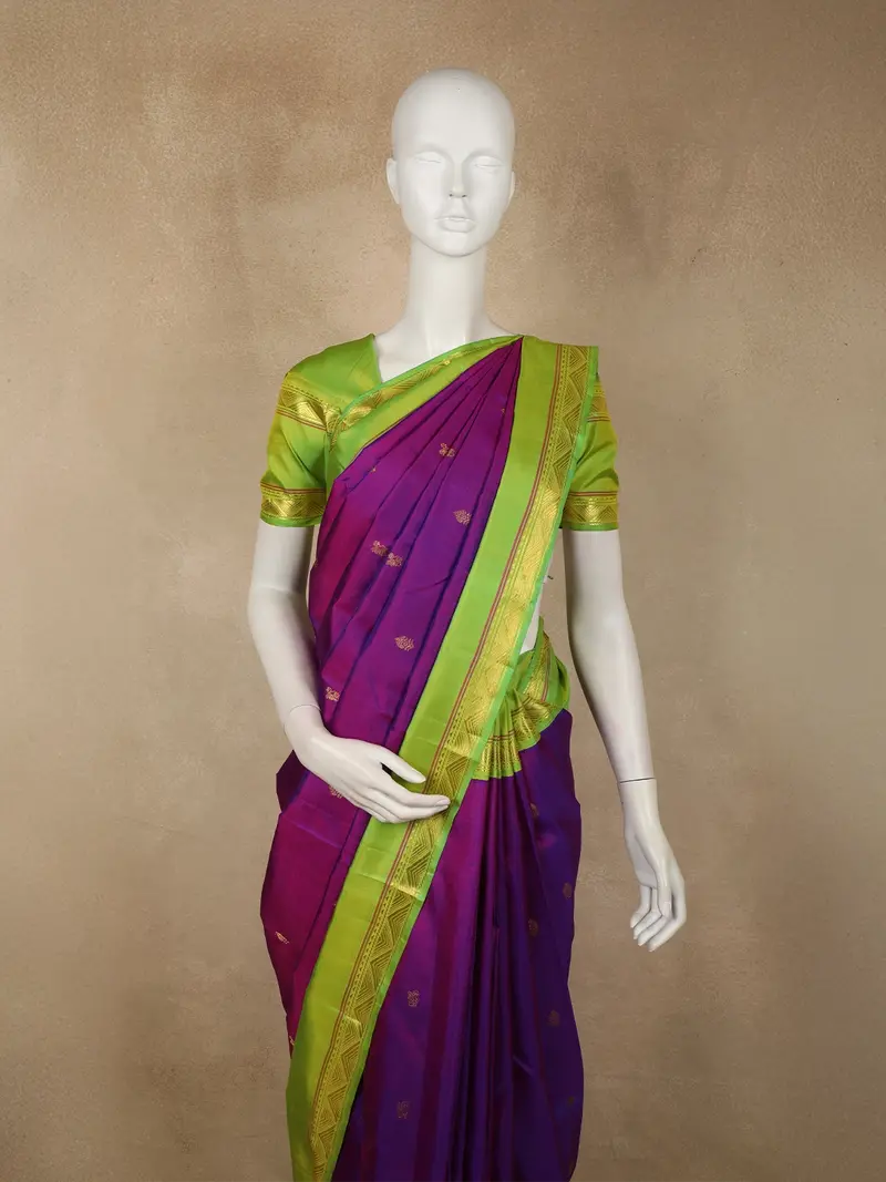 Royal Purple Butta Zari Woven Design Pure Kanchipuram Silk Saree With Contrast Border 2