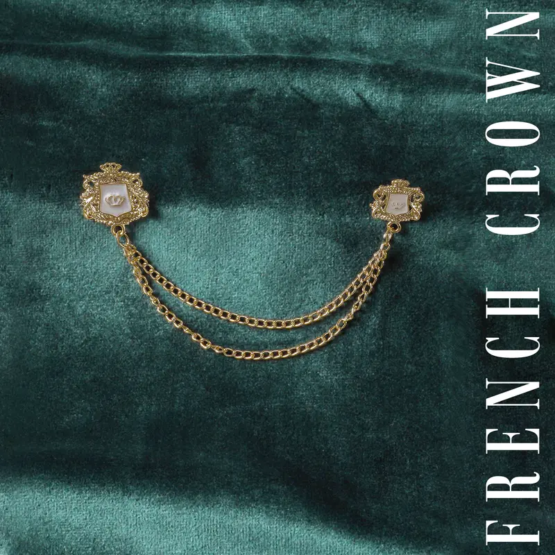 Royal Queen Designer Gold Tone Brooch 1