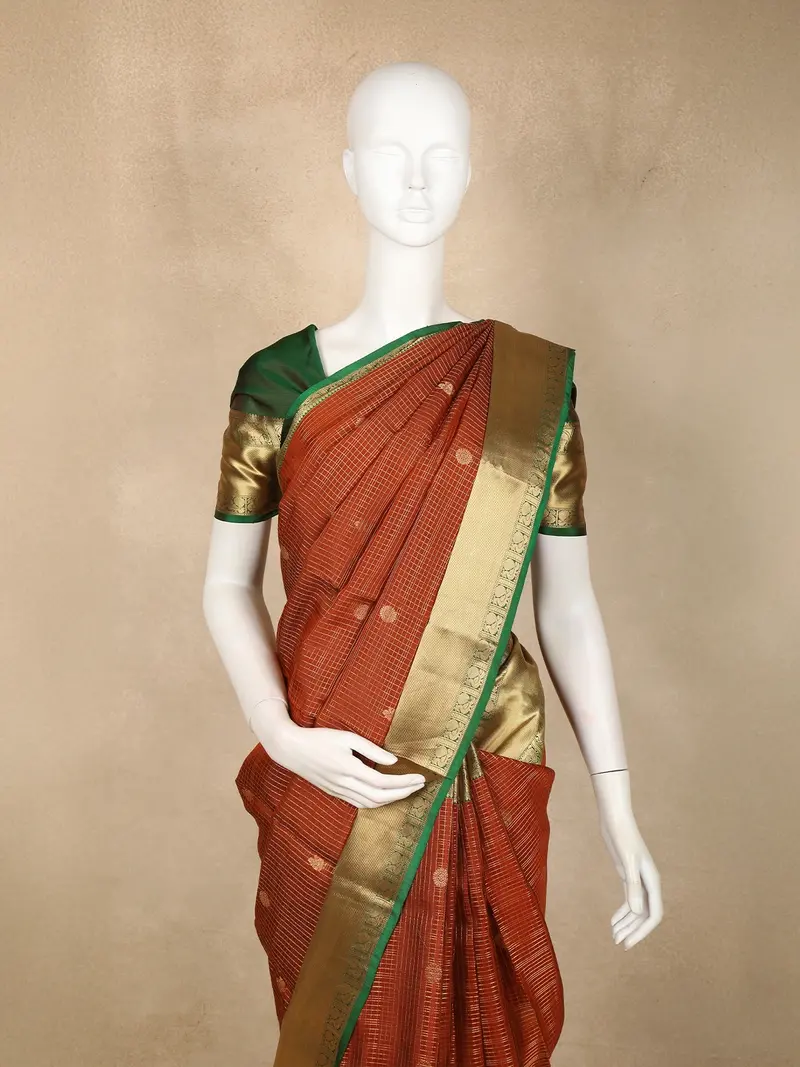 Rust Brown Checked Woven Design Kanchipuram Silk Saree With Contrast Green Zari Border 2