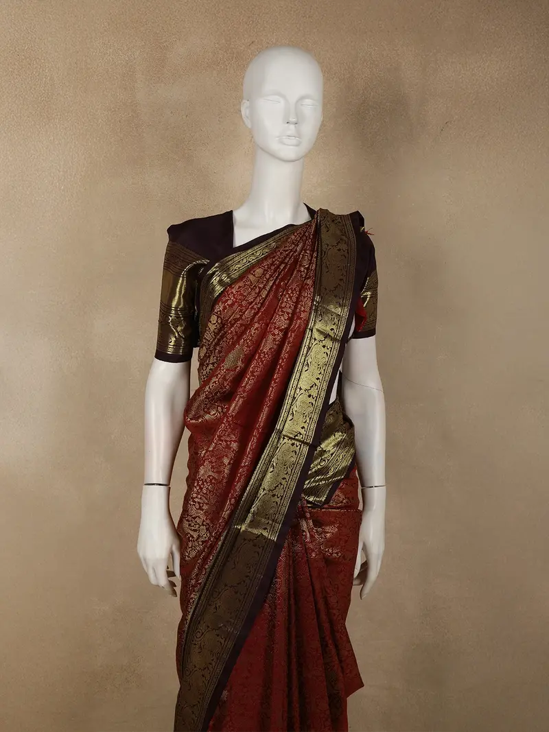 Rust Maroon Floral Zari Woven Design Pure Kanchipuram Silk Saree With Contrast Zari Border 2
