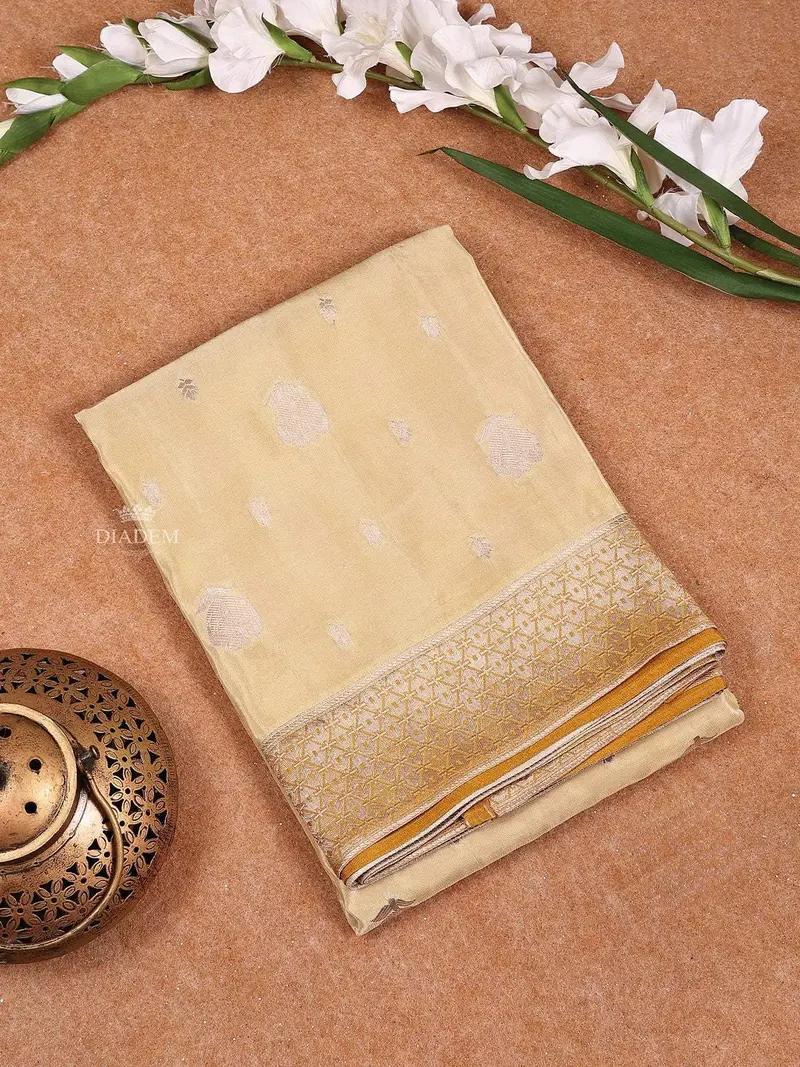 Sandal Banarasi Saree With Flower Design On The Body With Zari Border 1