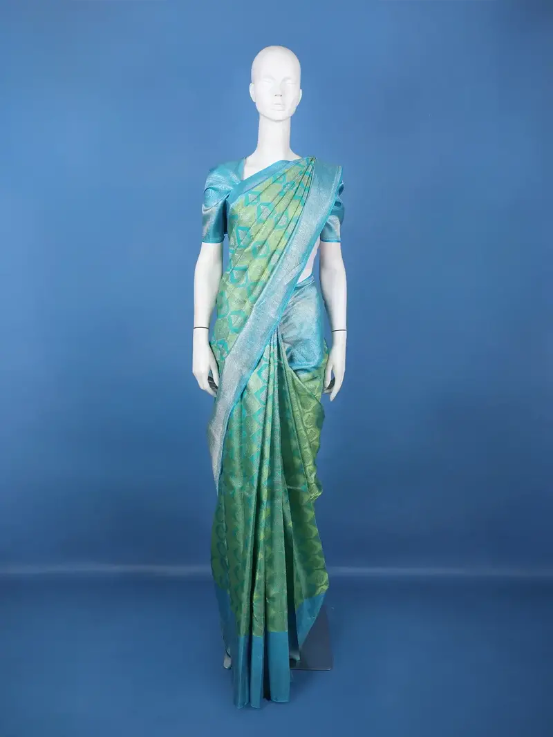 Sea Green And Sky Blue Floral Motif Woven Kanchipuram Silk Saree With Zari Border 2
