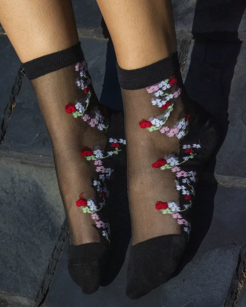 Sheer Floral Vine White Red Green Black 1