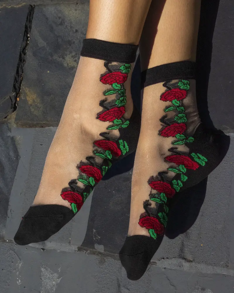 Sheer Rose Vine Red Green Black Clear 1
