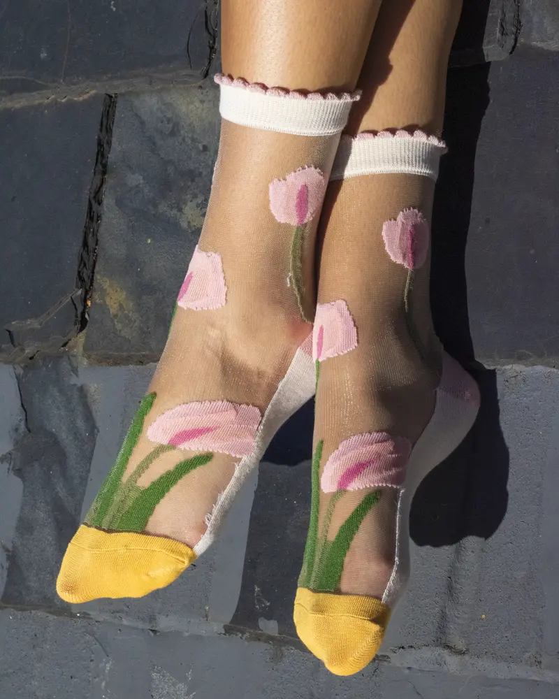 Sheer Tulip Pink Green White 1